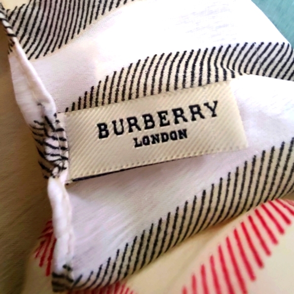 Burberry Scarf With Horse Logo- Preloved - Picture 8 of 11